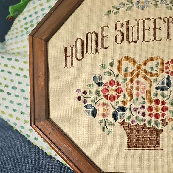 VINTAGE Home Sweet Home Floral Cross-Stitch Decor 80s Embroider Handmade Frame - Picture 6 of 10